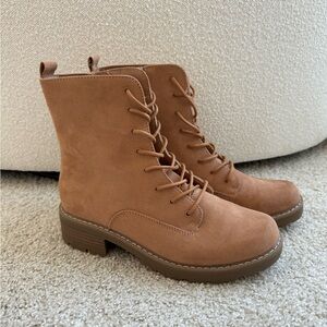 Brown Threahold Target Boots Size 9